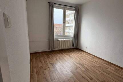 Helle 3-Zimmer-Wohnung mit Balkon in Hannover - Südstadt 3 zimmer