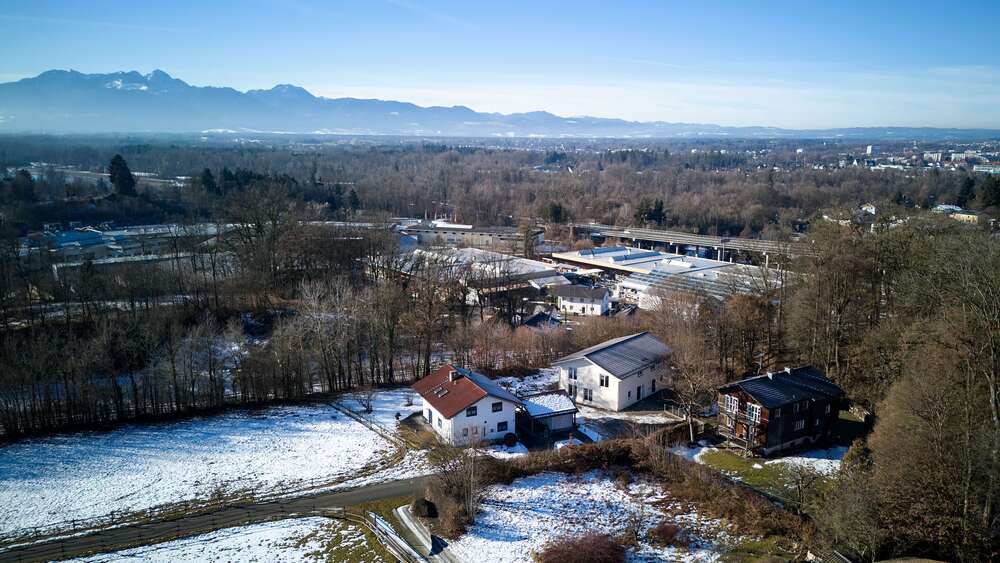 Einfamilienhaus Stephanskirchen - 4.5 Zimmer, 156 m&sup2;, 2.400&euro; | Angebot:24862184