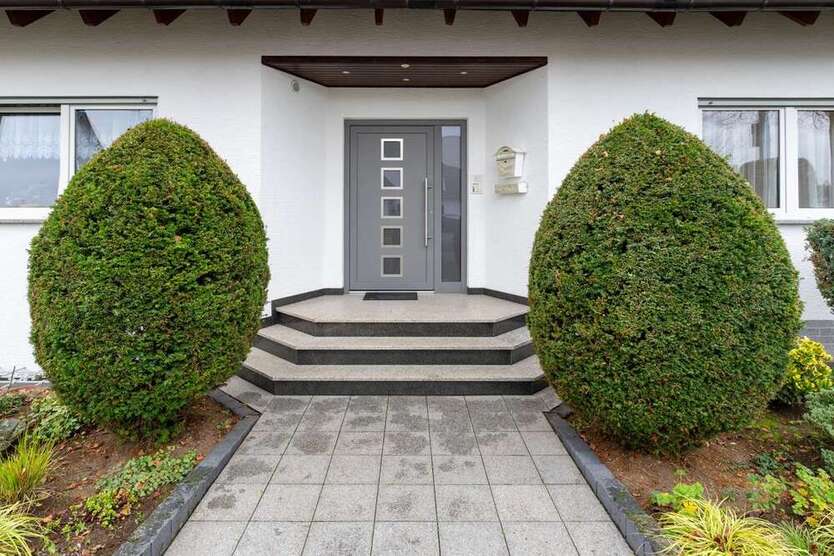 Haus zum Kaufen in Koblenz 550.000 € 156 m²