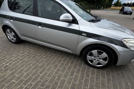 Kia ceed Sportswagon 159.700 km 2.300 &euro; Menden 58706