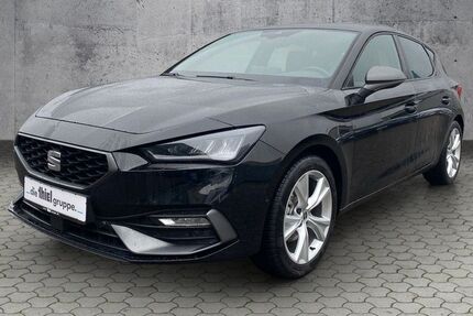 Seat Leon 11.480 km 27.990 &euro; Paderborn 33104