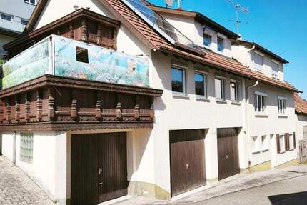 Das Haus der vielen Möglichkeieten! Drei Garagen - Garten - viel Sonne 1 zimmer