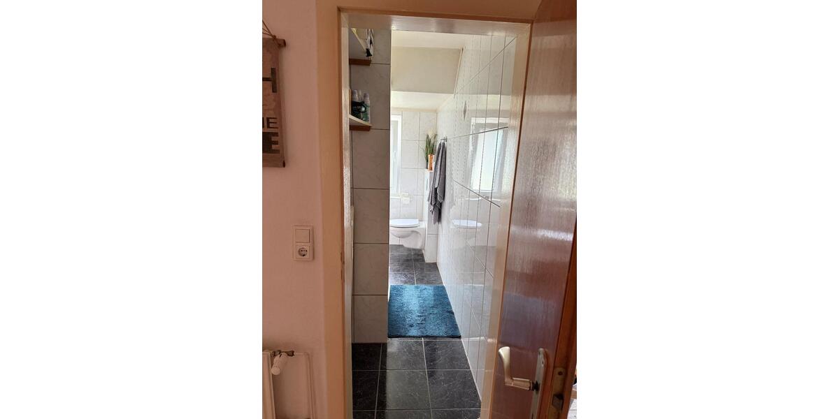 Dachgeschoßwohnung Holstenniendorf - 3 Zimmer, 51 m&sup2;, 550&euro; | Angebot:26618266