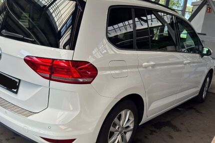 VW Touran 215.000 km 14.100 &euro; Augsburg 86163