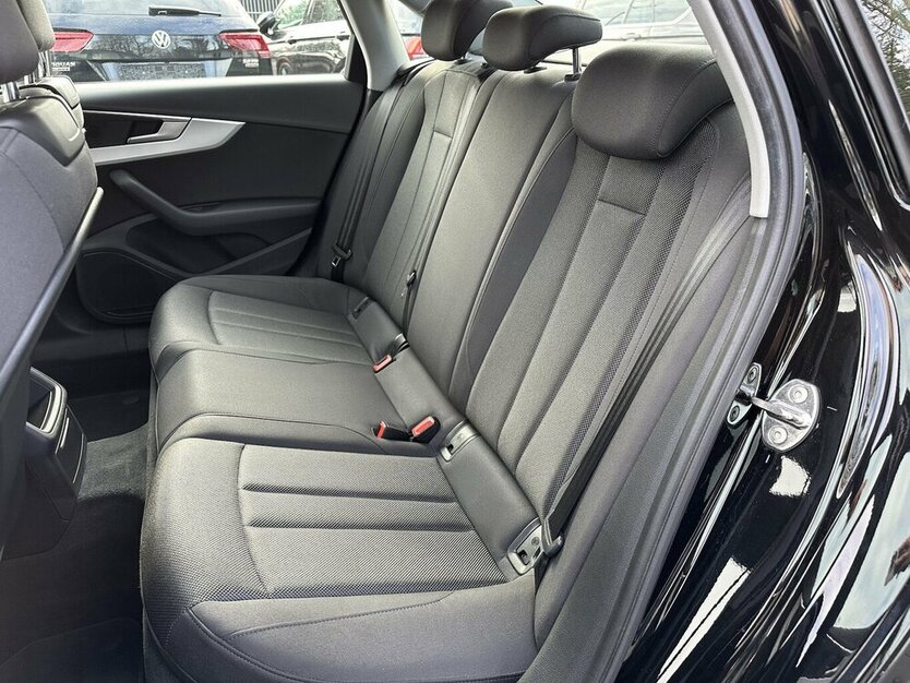 Audi A4 2,0 TDI / Automatik / Navi MMI / LED / AHK 135.000 km 18.900 € Mönchengladbach 41066