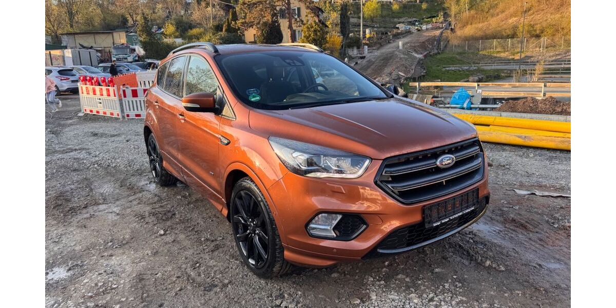 Ford Kuga 129.000 km 13.499 &euro; Stuttgart 70376