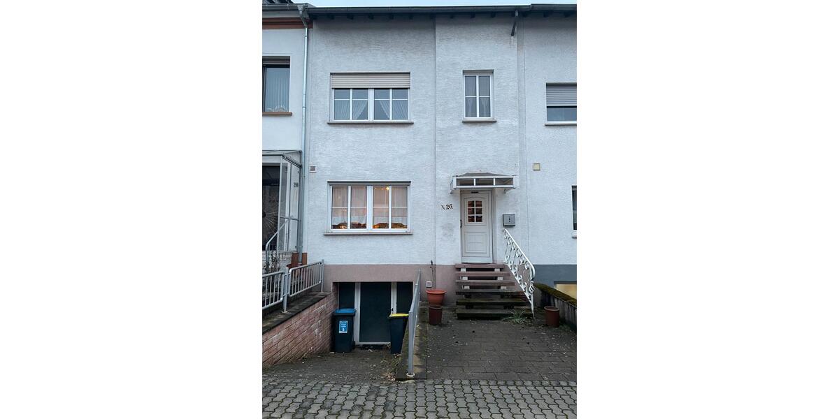 Reihenhaus Saarlouis - 5 Zimmer, 160 m&sup2;, 198.000&euro; | Angebot:27117413
