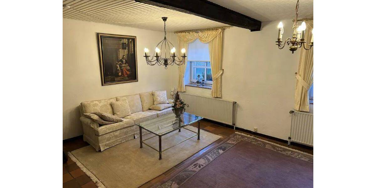 Bauernhaus, Landhaus Schwalmtal Vogelsrath - 8 Zimmer, 220 m&sup2;, 440.000&euro; | Angebot:25684705