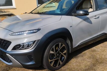 Hyundai KONA 27.000 km 14.000 &euro; Hennickendorf 15378