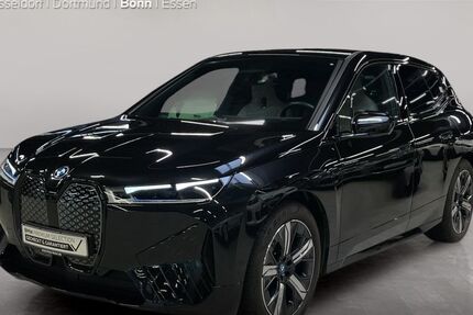 BMW iX 11.955 km 58.999 € Bonn 53119