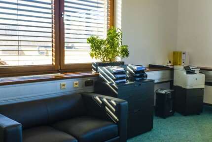 Büro in Esslingen am Neckar 110 € 24 m²