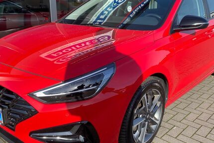 Hyundai i30 57.600 km 18.950 € Bad Segeberg 23795