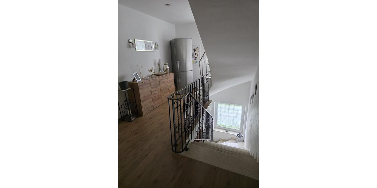 Etagenwohnung Triftern - 4 Zimmer, 115 m&sup2;, 850&euro; | Angebot:26649453