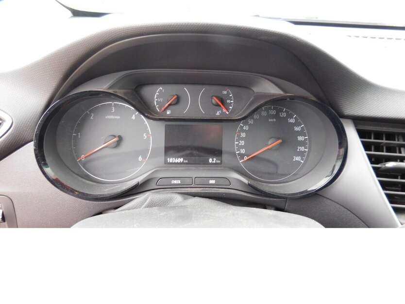 Opel Crossland X 1.5 Crossland TDI BMT Navi Klima 103.600 km 10.690 € Vordorf 38533