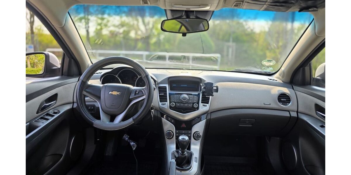 Chevrolet Cruze 157.722 km 3.300 &euro; Essen 45143