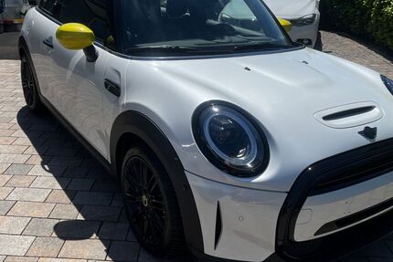 Mini Cooper SE 15.299 km 23.999 &euro; Harxheim/ Mainz 55296
