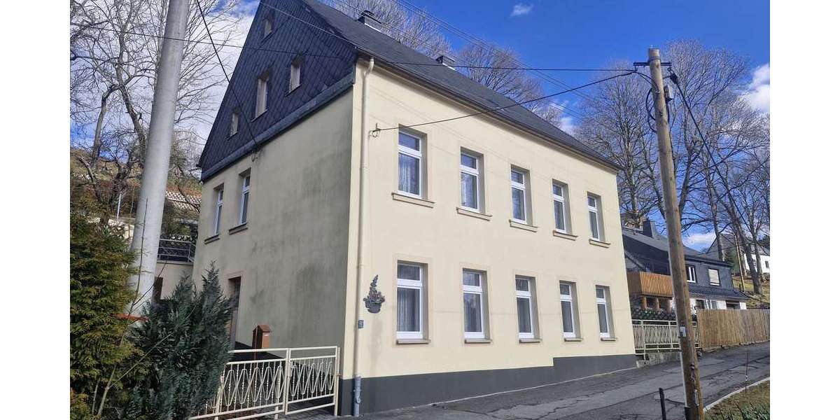 Einfamilienhaus Thum - 10 Zimmer, 220 m&sup2;, 118.000&euro; | Angebot:25861207