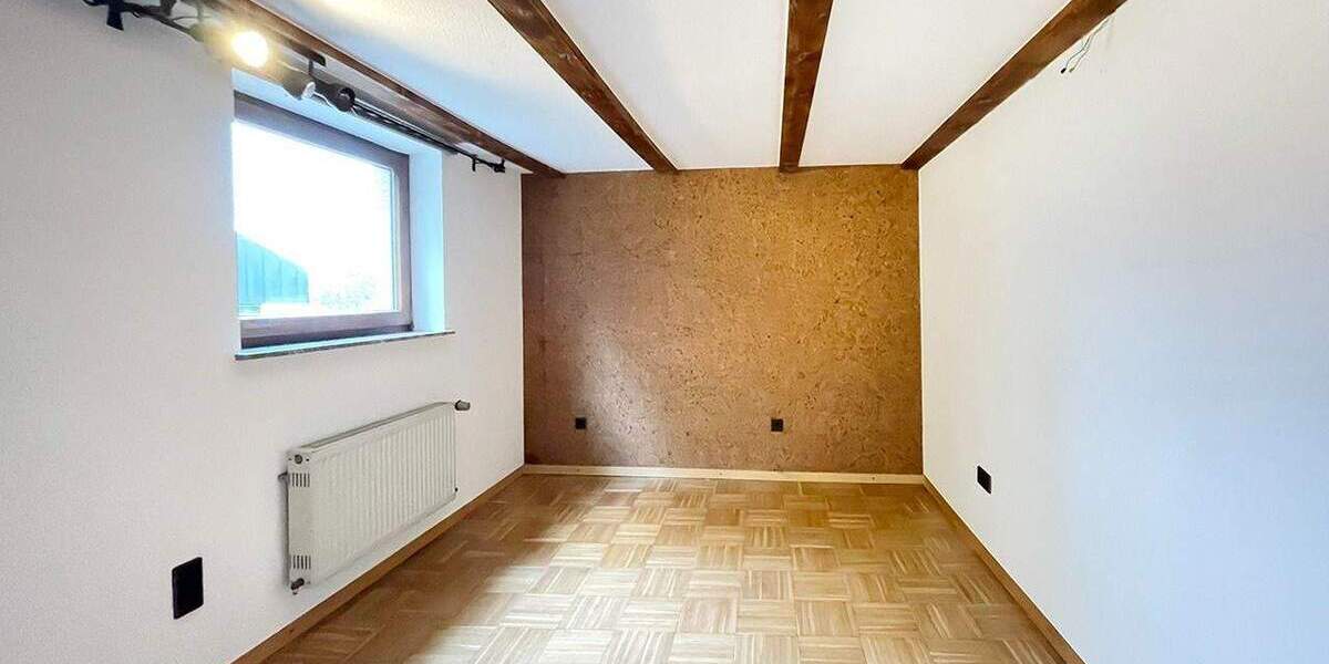 Einfamilienhaus Stuttgart Rohr - 8 Zimmer, 155 m&sup2;, 2.200&euro; | Angebot:24974564