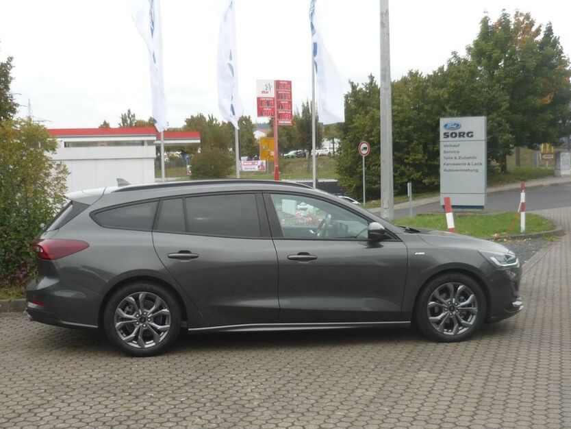 Ford Focus 9.900 km 26.990 € Hünfeld 36088