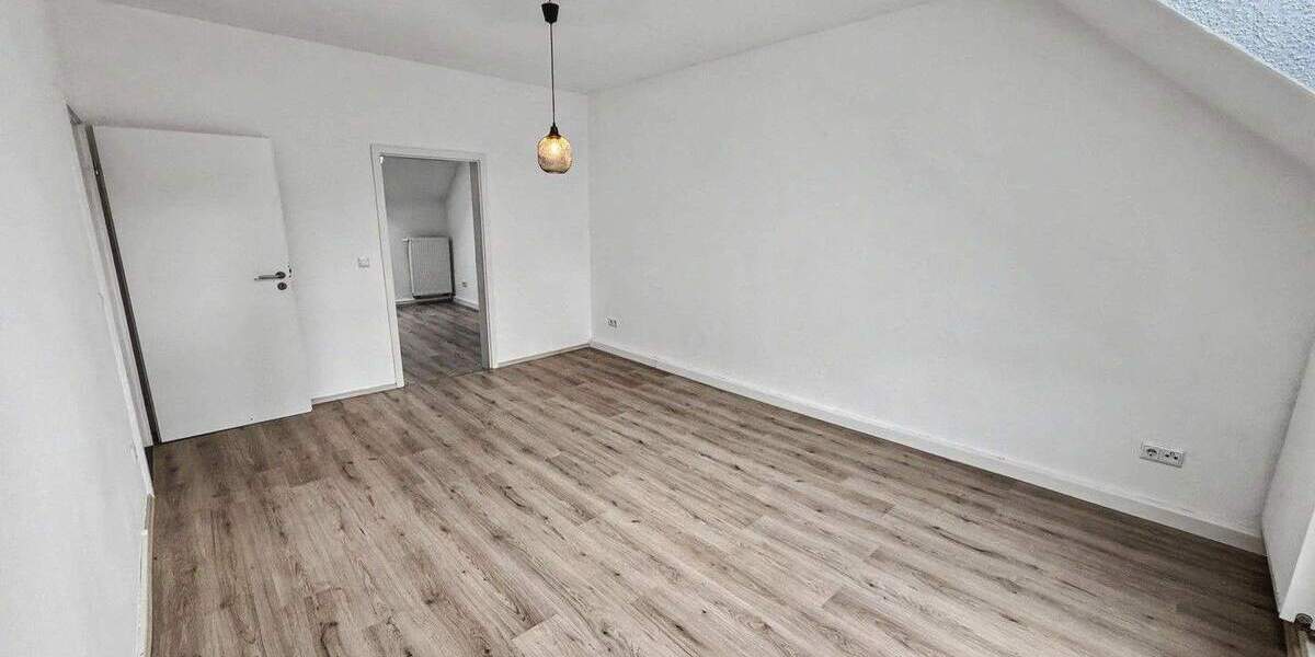 Etagenwohnung Wuppertal Elberfeld - 3 Zimmer, 73 m&sup2;, 590&euro; | Angebot:24748202