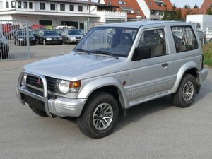Mitsubishi Pajero 2.5 TD GLS 182.000 km 6.900 &euro; Nürtingen 72622