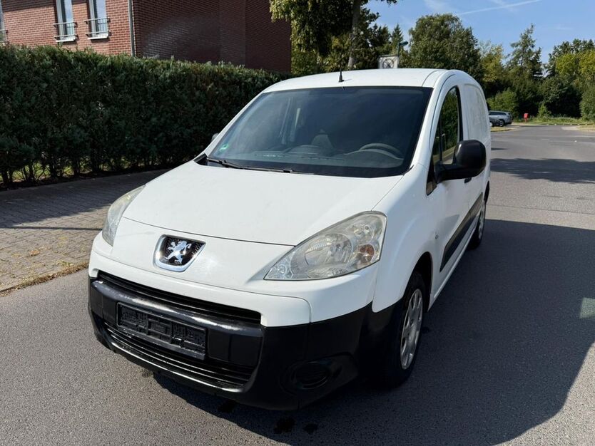 Peugeot Partner 324.000 km 2.399 € Hoppegarten 15366