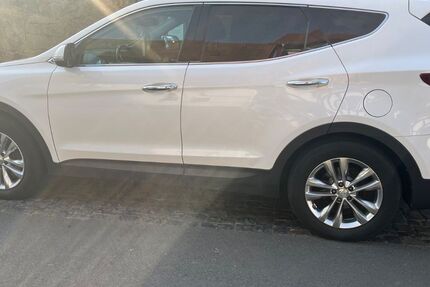 Hyundai SANTA FE 156.000 km 16.800 &euro; Schöneck 61137
