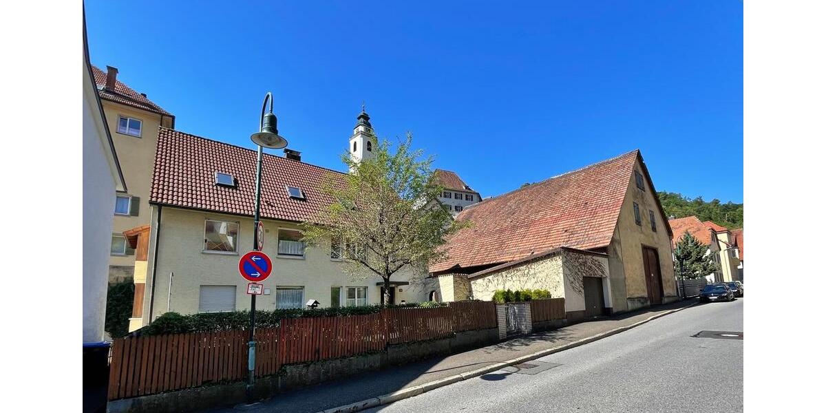 Einfamilienhaus Horb am Neckar - 11 Zimmer, 220 m&sup2;, 2.900&euro; | Angebot:25920770