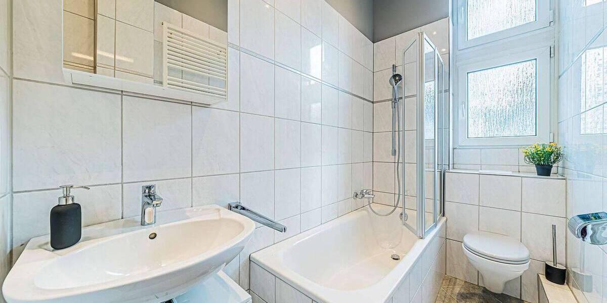 Etagenwohnung Frankfurt am Main Westend-Süd - 3 Zimmer, 72 m&sup2;, 2.720&euro; | Angebot:26840610