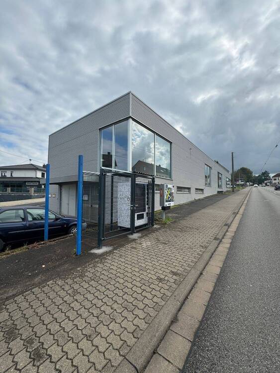 LagerWerkstattProduktion in Schmelz zu vermieten zimmer