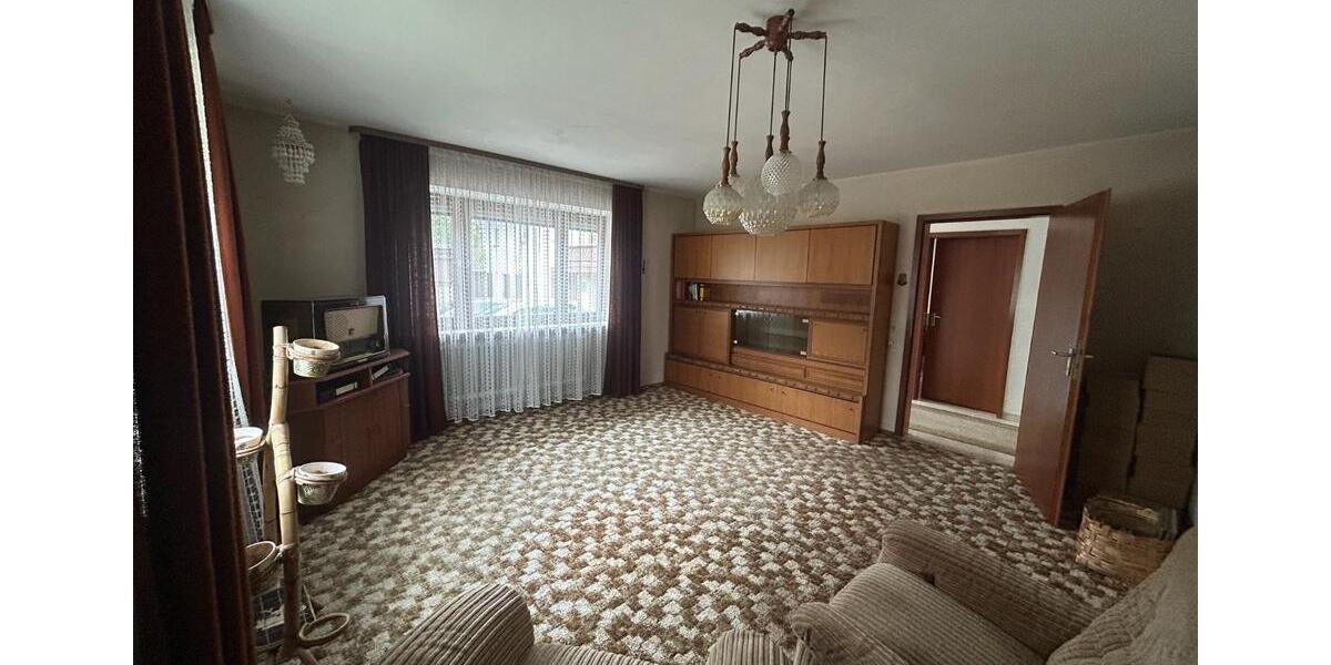 Einfamilienhaus Malgersdorf - 7 Zimmer, 175 m&sup2;, 500.000&euro; | Angebot:24534423