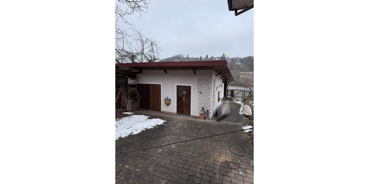 Einfamilienhaus Reichenbach - 8 Zimmer, 249 m&sup2;, 415.000&euro; | Angebot:25364665