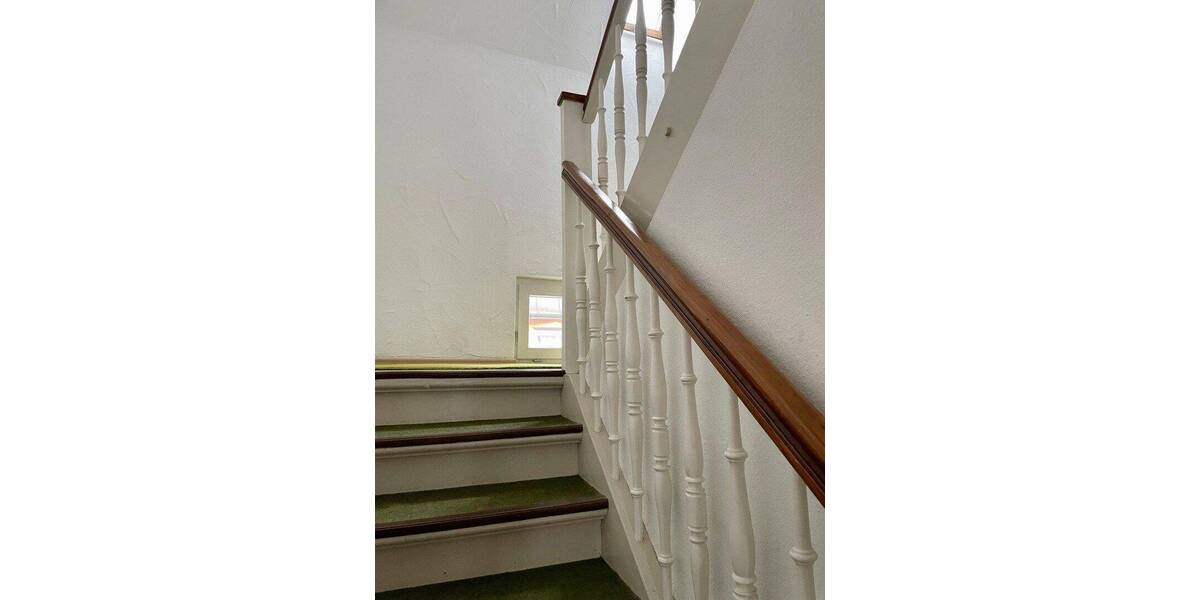 Doppelhaushälfte Villingen-Schwenningen Schwenningen - 8 Zimmer, 180 m&sup2;, 375.000&euro; | Angebot:26877563