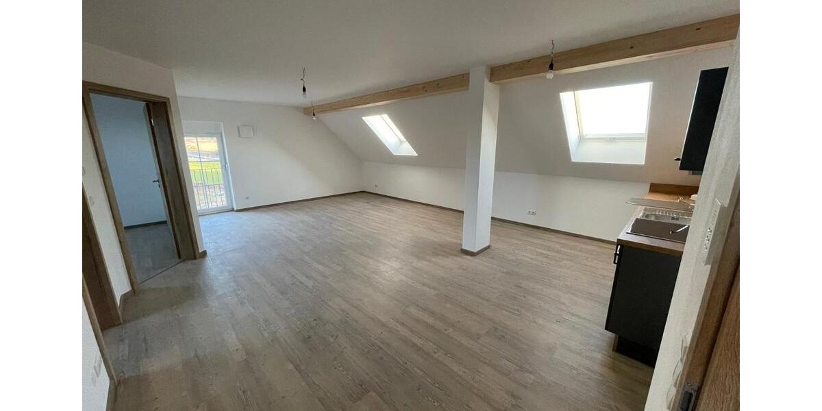 Etagenwohnung Neunburg vorm Wald - 1 Zimmer, 57 m&sup2;, 10&euro; | Angebot:25230846