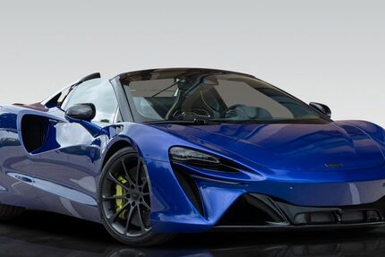 McLaren Artura 8.500 km 309.700 &euro; München 80939