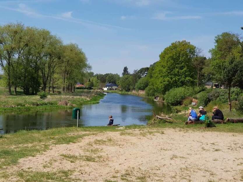 BAUTRÄGERFREI; BEBAUBAR MIT EINEM EINFAMILIEN, ODER AUCH EINEM DOPPELHAUS... zimmer