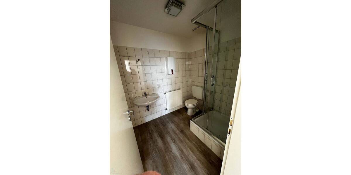 Etagenwohnung Arnstadt - 2 Zimmer, 55 m&sup2;, 450&euro; | Angebot:26879076