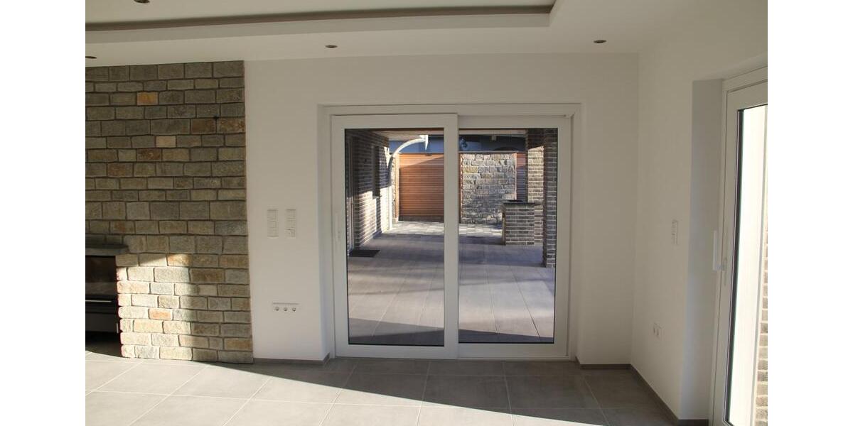 Bungalow Bünde - 4 Zimmer, 165 m&sup2;, 2.400&euro; | Angebot:25313035