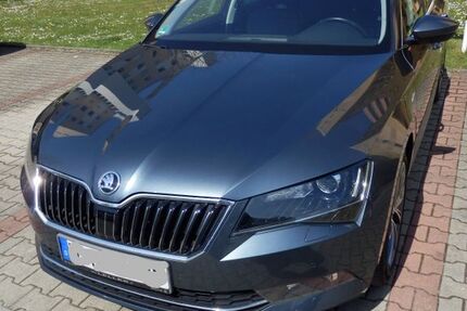 Skoda Superb 152.000 km 17.300 &euro; München 80995