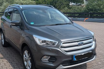 Ford Kuga 86.500 km 14.300 &euro; Lebach 66822