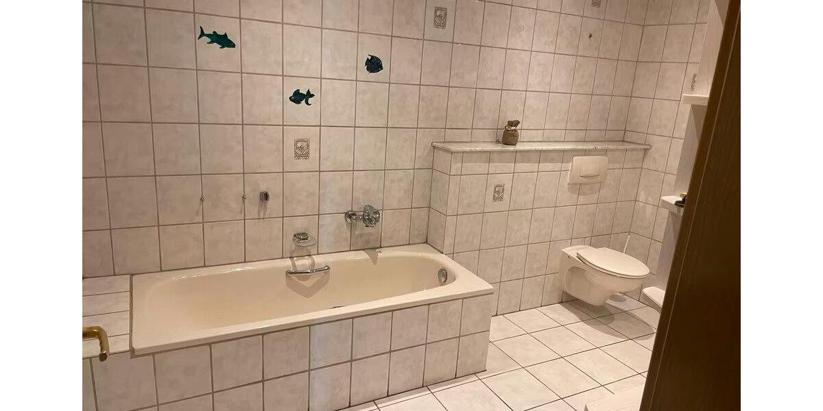 Einfamilienhaus Grebenstein - 6 Zimmer, 200 m&sup2;, 1.300&euro; | Angebot:26129821