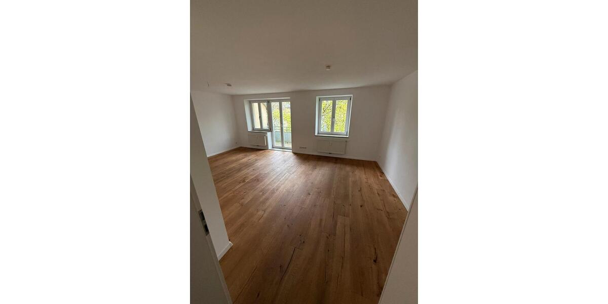 Dachgeschoßwohnung Burgkirchen an der Alz - 3 Zimmer, 67 m&sup2;, 680&euro; | Angebot:26381873