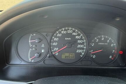 Mazda 323 89.500 km 2.400 € Hamburg 22523