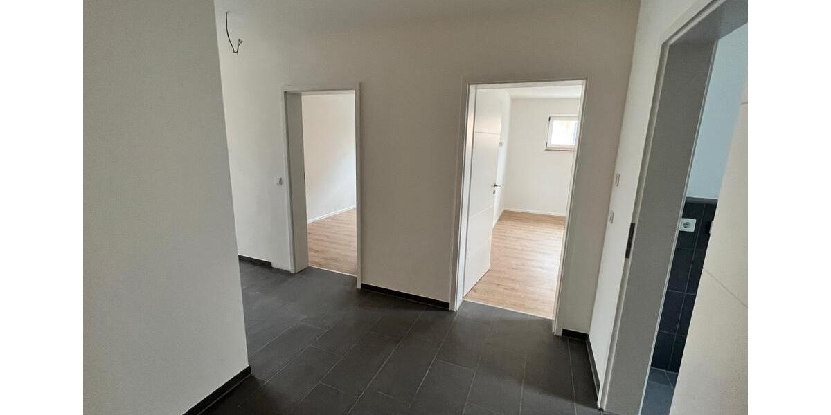 Etagenwohnung Tiefenbach - 3 Zimmer, 96 m&sup2;, 1.100&euro; | Angebot:26632575