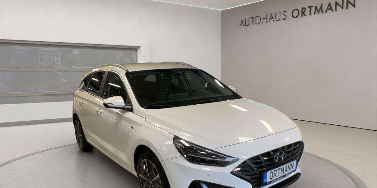 Hyundai i30 10.500 km 29.990 &euro; Wissen 57537