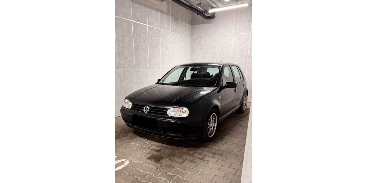 VW Golf 312.500 km 4.999 &euro; Salem 88682