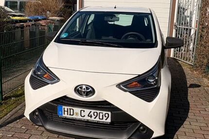 Toyota Aygo (X) 93.313 km 7.999 &euro; Gaiberg 69251
