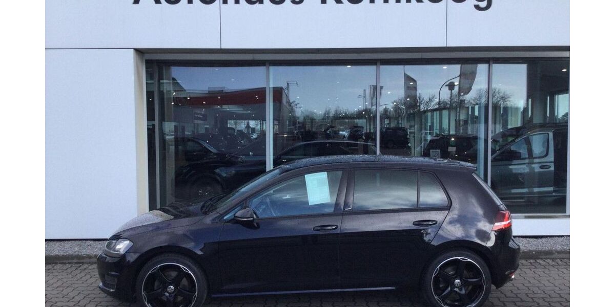 VW Golf 97.000 km 14.990 &euro; Niebüll 25899