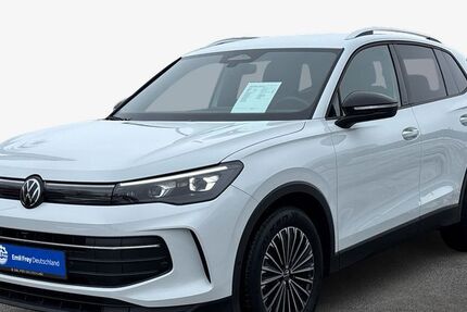 VW Tiguan 8.420 km 35.980 &euro; Breklum 25821