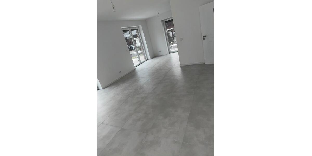 Doppelhaushälfte Salzhausen - 5.5 Zimmer, 120 m&sup2;, 1.800&euro; | Angebot:25018141